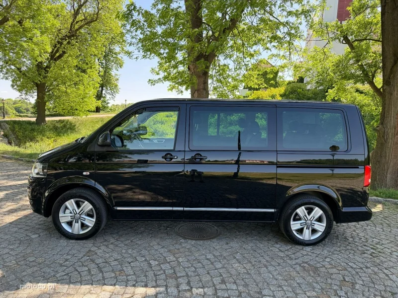 Volkswagen Multivan 10