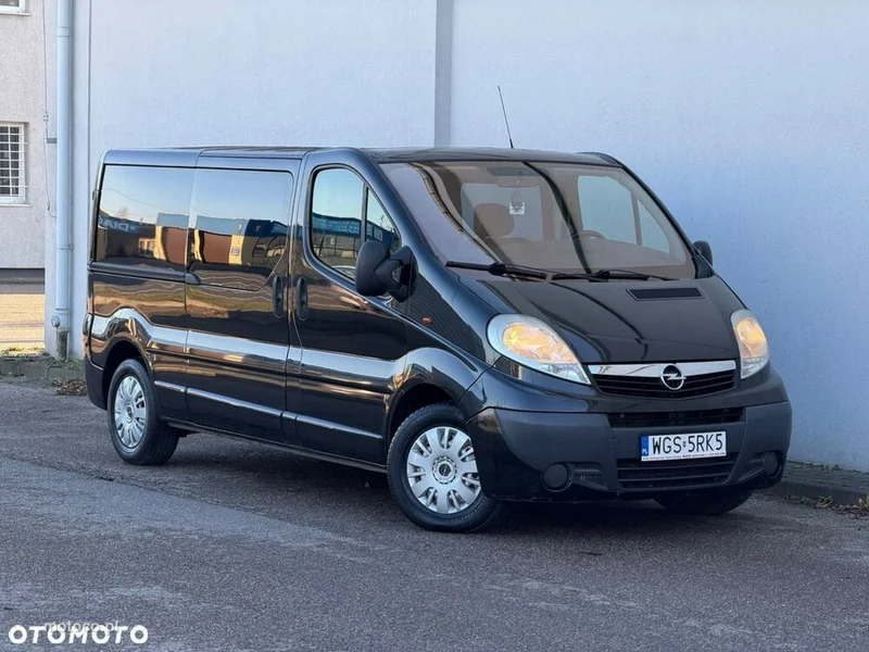 Opel Vivaro 4