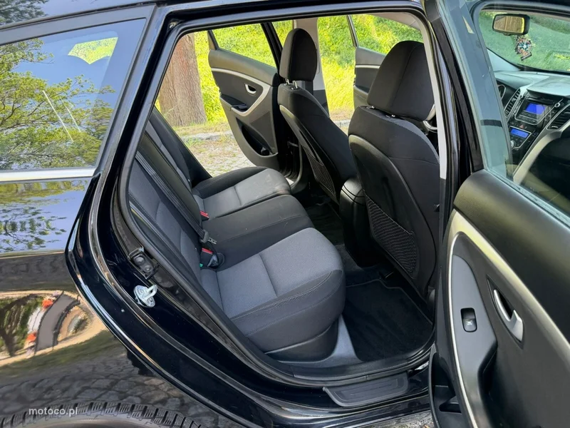 Hyundai i30 24