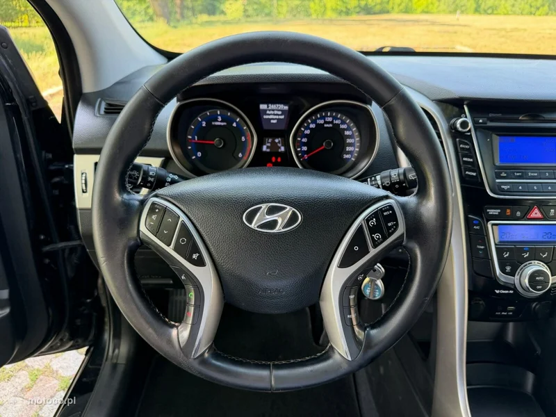 Hyundai i30 28