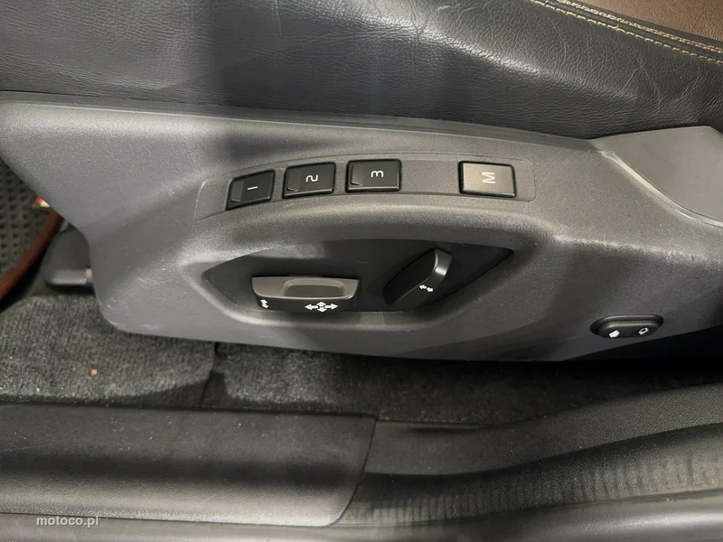 Volvo XC 60 13