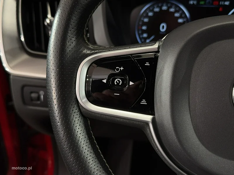 Volvo XC 60 17