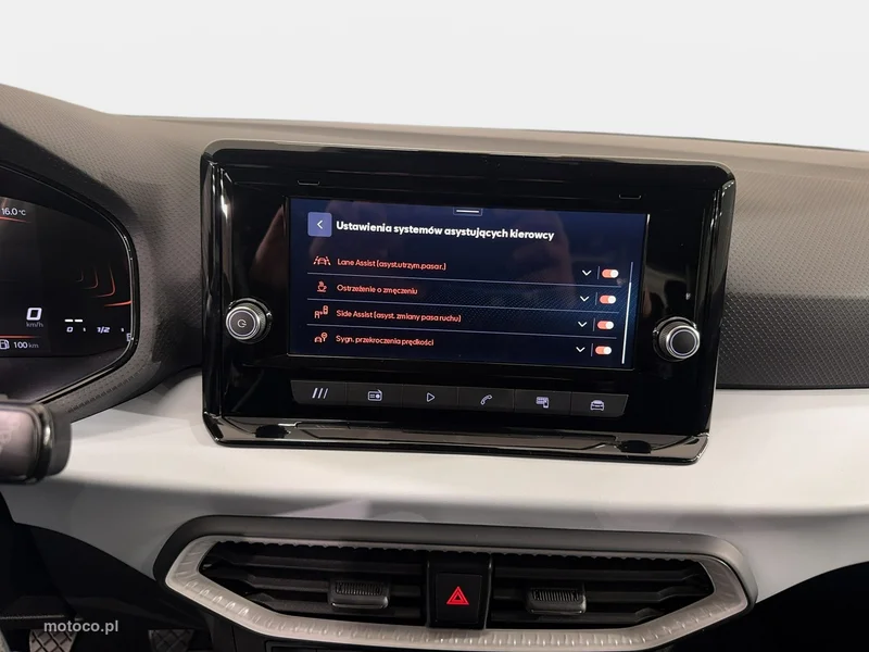 Seat Arona 22