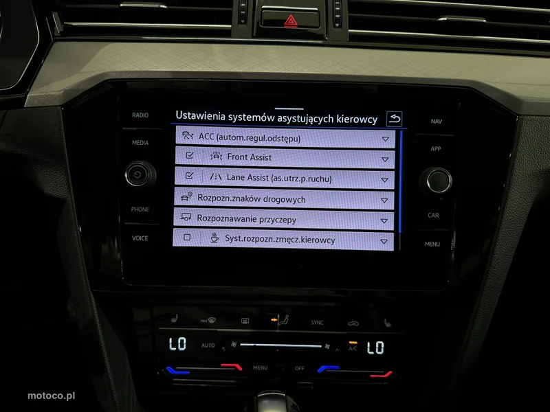 Volkswagen Passat Variant B8 22