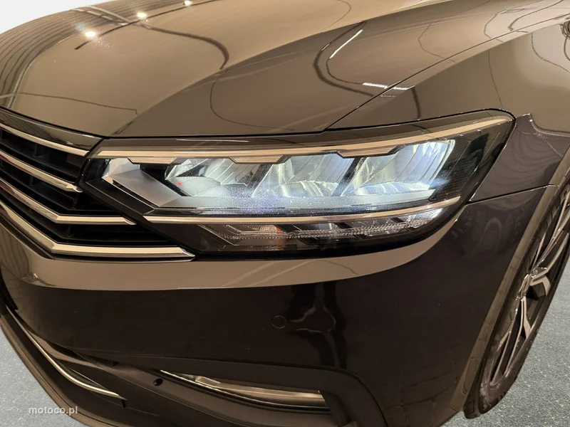 Volkswagen Passat Variant B8 9