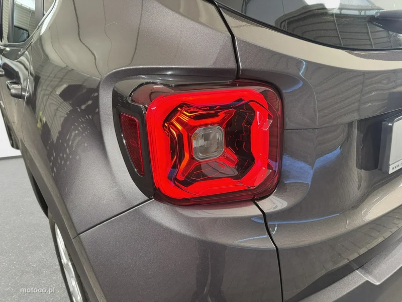 Jeep Renegade 11