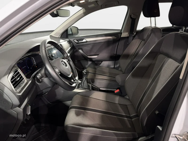 Volkswagen T-Roc A1 12