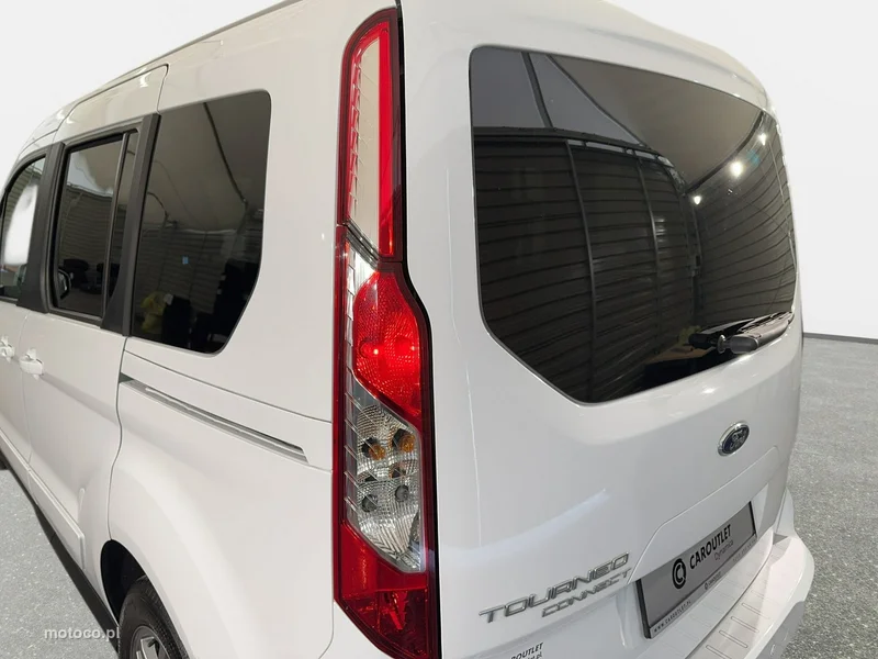 Ford Tourneo Connect 11