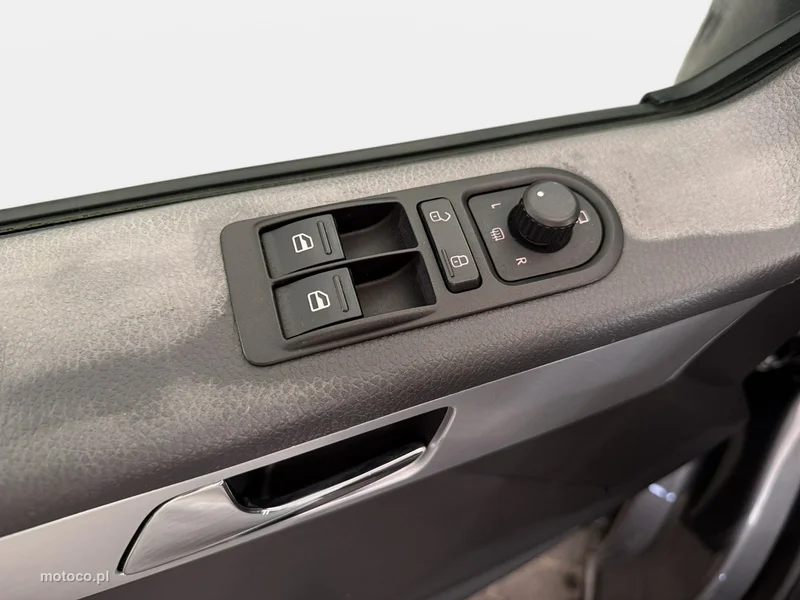 Volkswagen Multivan 17