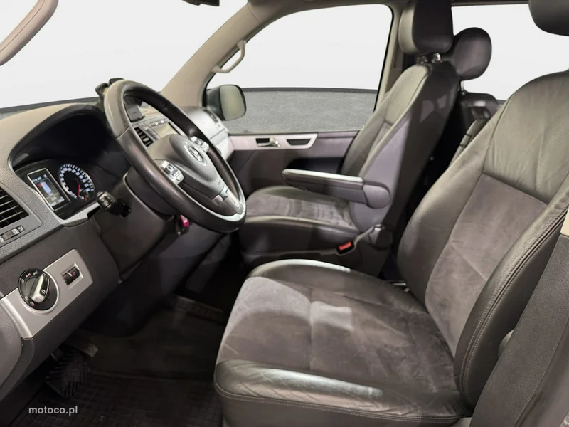 Volkswagen Multivan 19