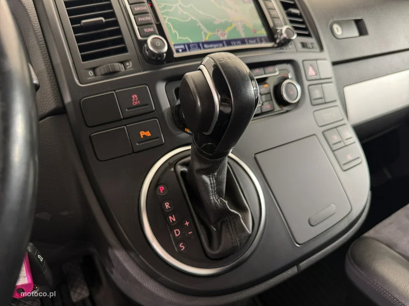 Volkswagen Multivan 30