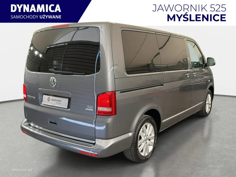 Volkswagen Multivan 8