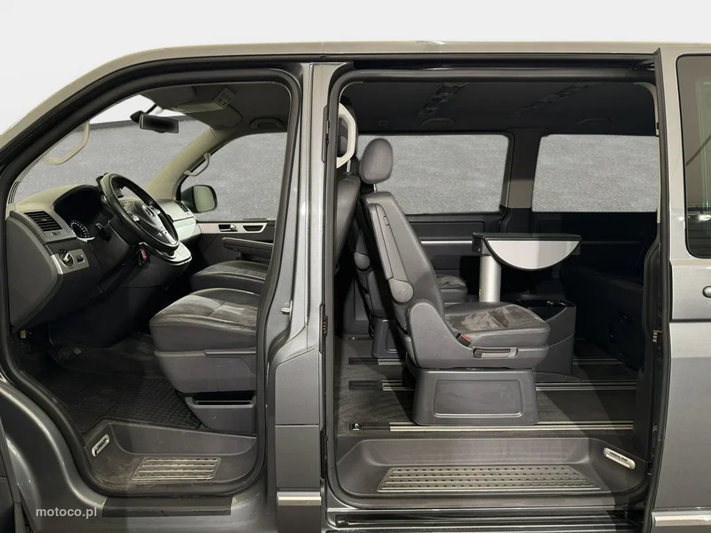 Volkswagen Multivan 16
