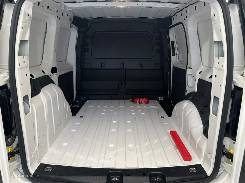Volkswagen Caddy V 11