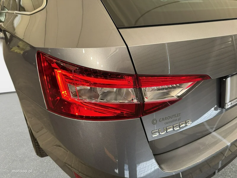 Skoda Superb III 11