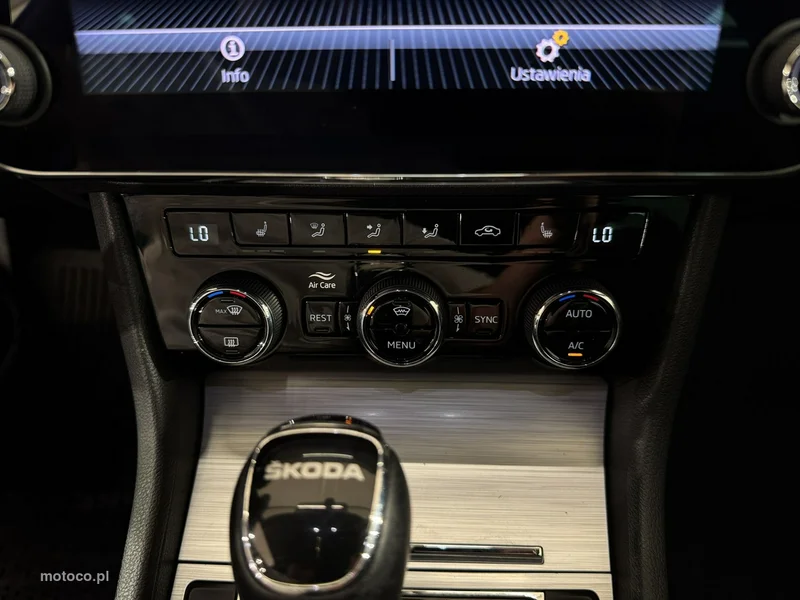 Skoda Superb III 23