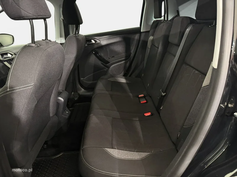 Peugeot 2008 23