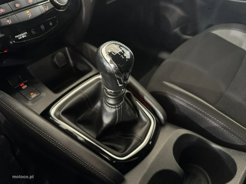 Nissan Qashqai 25