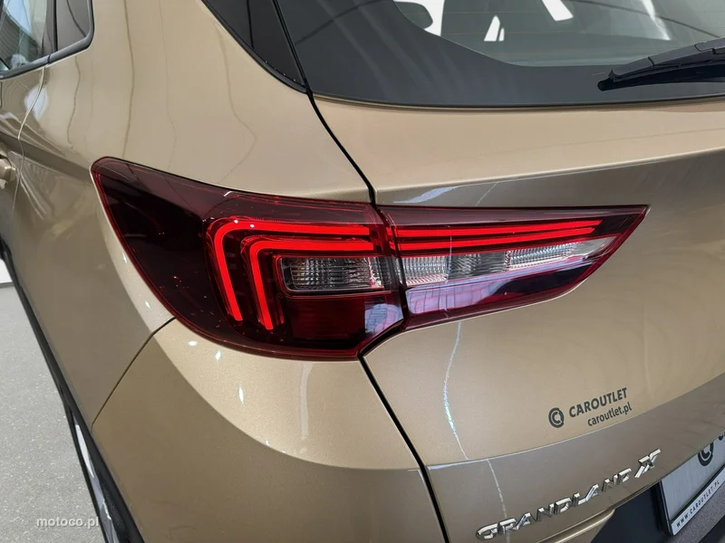 Opel Grandland X 11