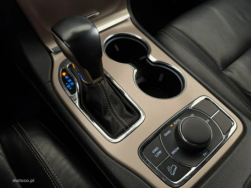 Jeep Grand Cherokee 23