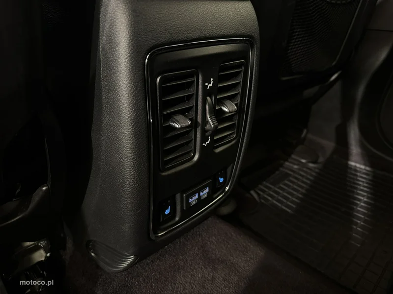 Jeep Grand Cherokee 25