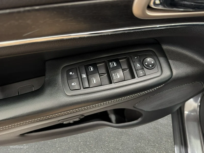Jeep Grand Cherokee 28