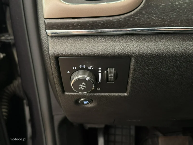 Jeep Grand Cherokee 29