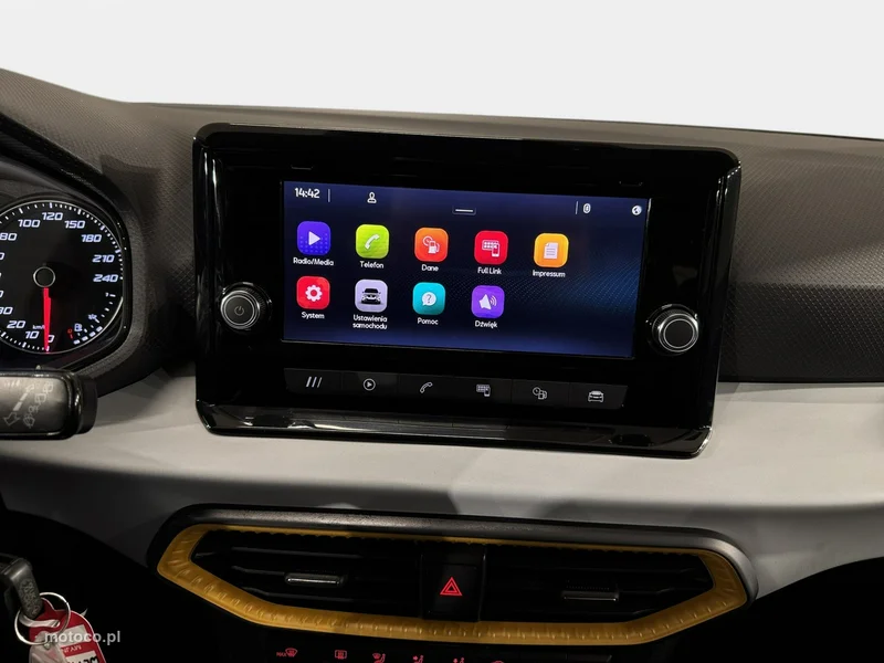 Seat Arona 13