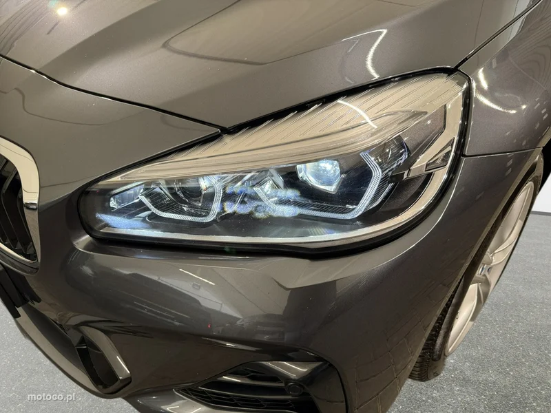 BMW Seria 2 G42 218 9