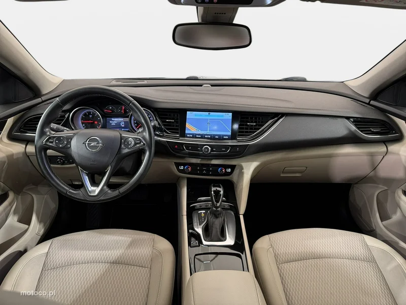 Opel Insignia Sports Tourer 12