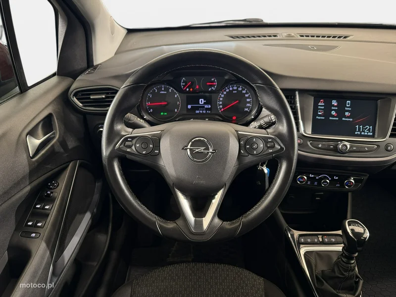 Opel Crossland X 12