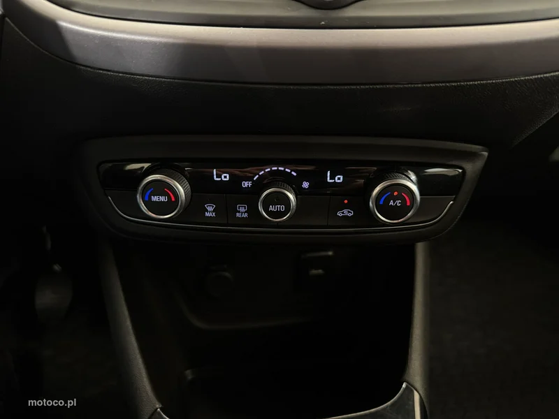 Opel Crossland X 19