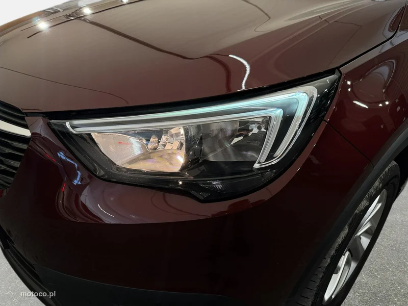 Opel Crossland X 9