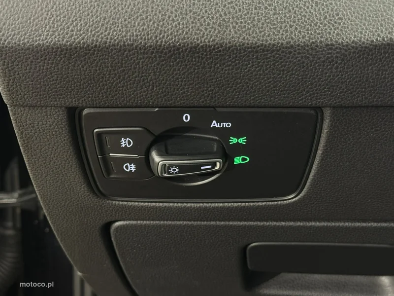 Volkswagen Passat Variant B8 24