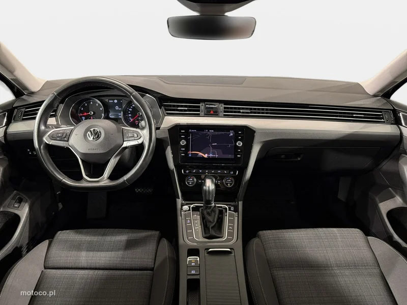 Volkswagen Passat Variant B8 9