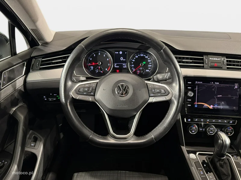 Volkswagen Passat Variant B8 10