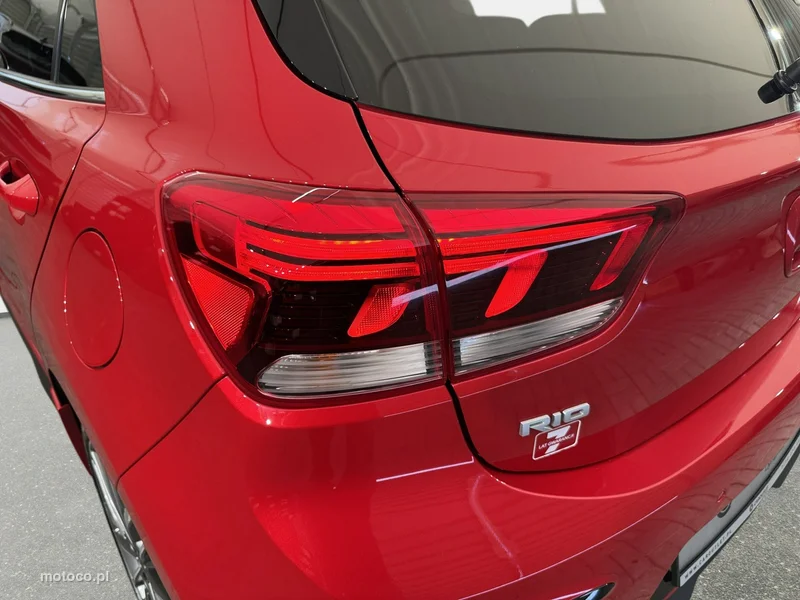Kia Rio 11