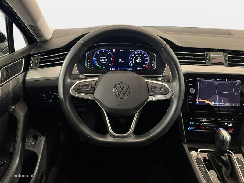 Volkswagen Passat Variant B8 13