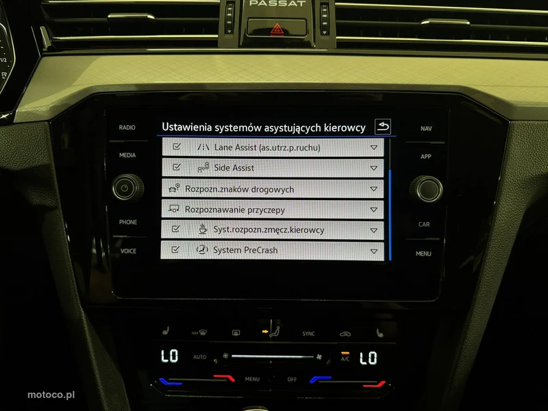 Volkswagen Passat Variant B8 21