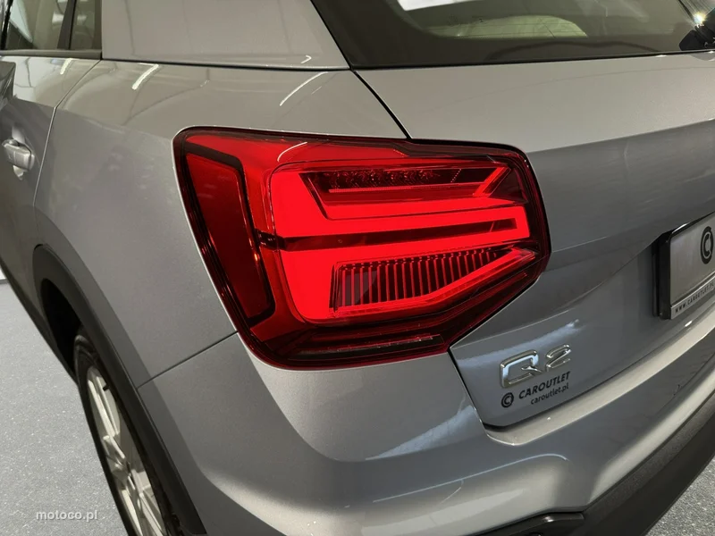 Audi Q2 11