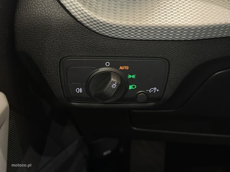 Audi Q2 28