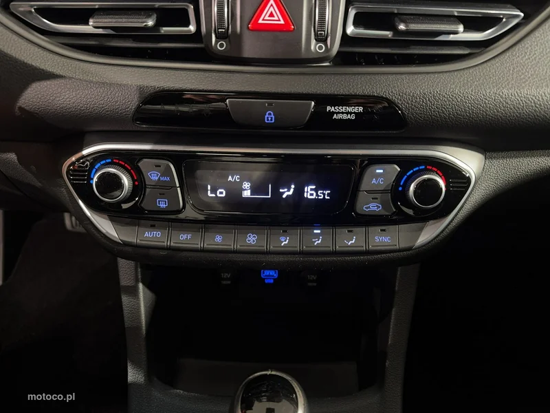 Hyundai i30 20