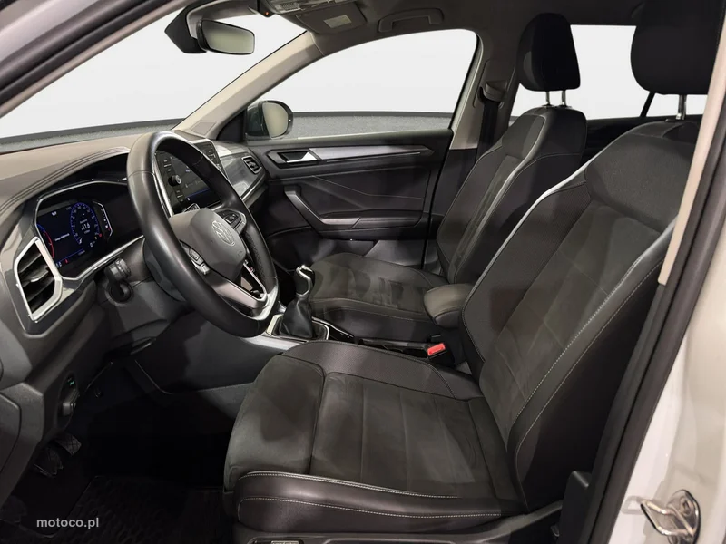 Volkswagen T-Roc A1 12