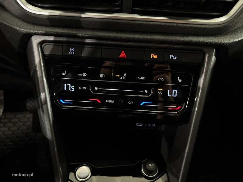 Volkswagen T-Roc A1 21