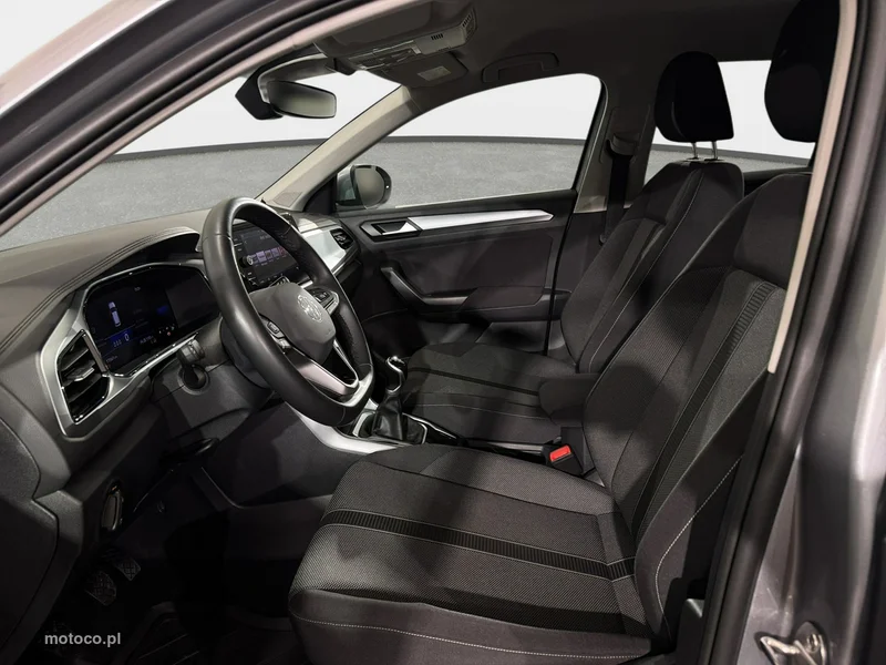 Volkswagen T-Roc A1 12