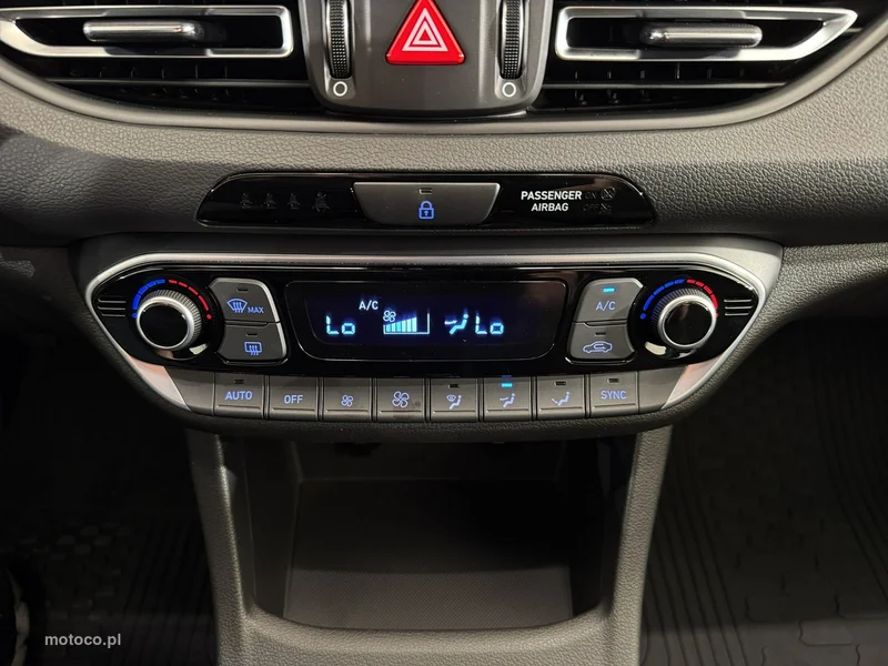 Hyundai i30 25
