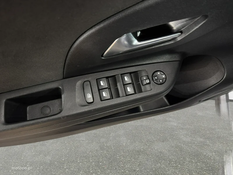 Opel Corsa F 25