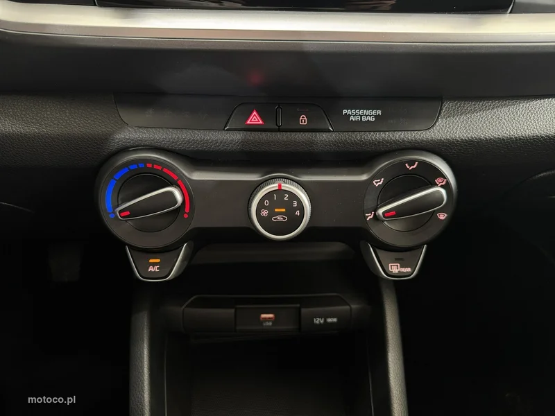 Kia Stonic 24