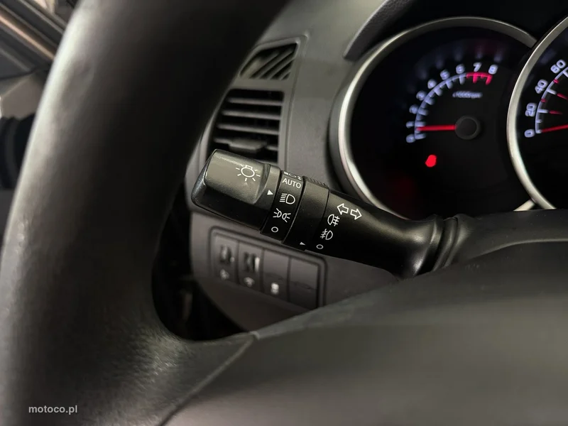 Kia Venga 12