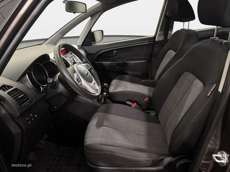 Kia Venga 21